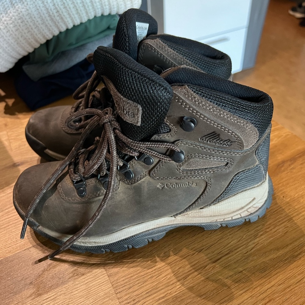 Columbia Women’s Hiking Boots
